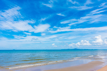 Fototapeta na wymiar Beautiful beach with sea and ocean on blue sky