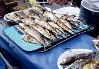 Roasted sardines