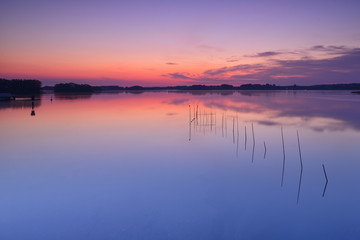 Sonnenaufgang am Ufer der Müritz