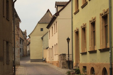 Kleinstadtidylle in der Burgstraße in Alsleben (Saale)