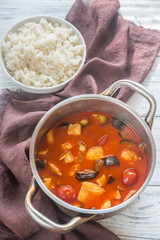 Thai red chicken curry with white rice