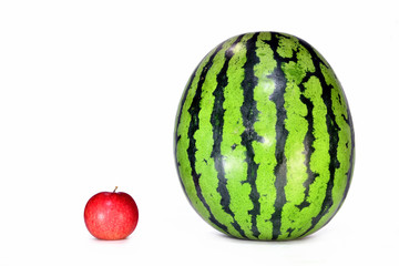 スイカとリンゴ