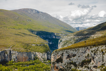 Fototapeta na wymiar Schöne Natur Berg Landschaft Verdon Schlucht Frankreich