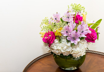 Flower bouquet with roses, lilies & hydrangeas