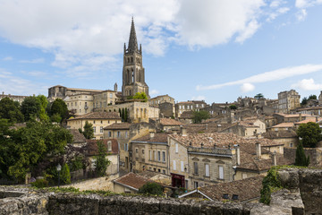 Fototapeta na wymiar View on Houses and Church Winedistrict Saint-Emilion
