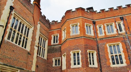 Fototapeta na wymiar Hampton Court Palace, Fenster