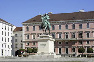 Fototapeta na wymiar Wittelsbacher Square and Maximilian Memorial in Munich, Bavaria