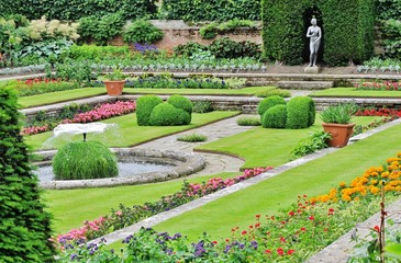 Hampton Court Palace, Ziergarten