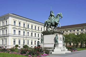 Monument to King Ludwig I, Odeonsplatz square in Munich