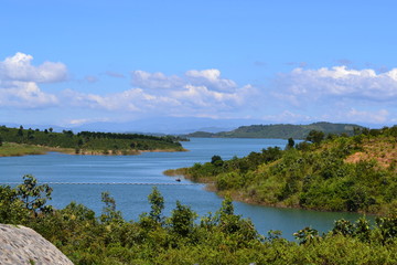 Fototapeta na wymiar lake in vietnam