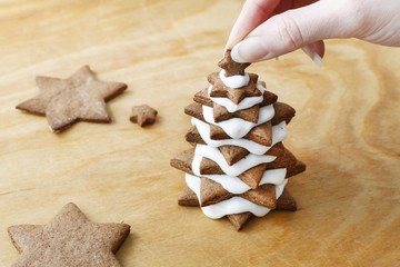 How to make gingerbread christmas tree