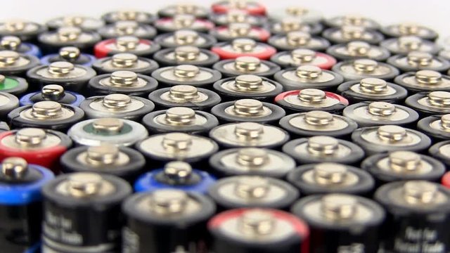 Rotating battery cells all stacked together