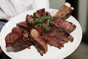 tomahawk steak