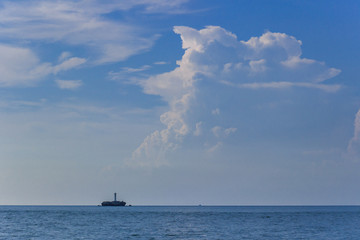 海　雲　空　タイ　シーチャン島