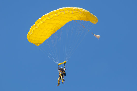 Salto en t&aacute;ndem en paracaidas