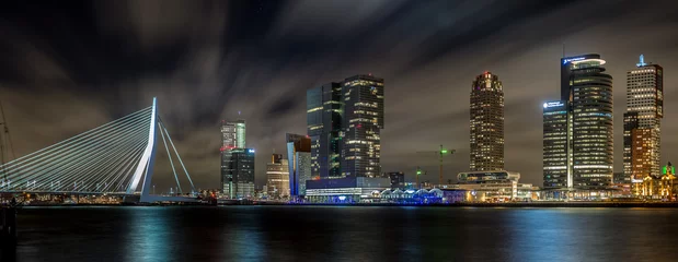Fotobehang Rotterdam Rotterdamse nachthemel