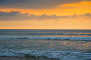 Obraz premium evening light sunset at sea.