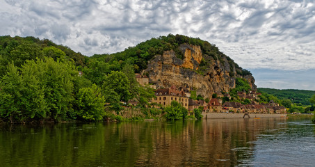 Fototapeta na wymiar Paysage rivière Dordogne