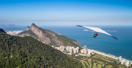 Foto op Plexiglas Hang gliding in Rio de Janeiro, Brazil © Alexandre Rotenberg