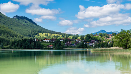 Fototapeta na wymiar Bayern - Allgäu - Weißensee bei Füssen