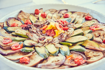 Piatto di verdure fredde grigliate