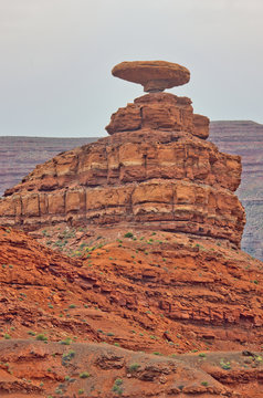 The Mexican Hat Rock , Utah. USA