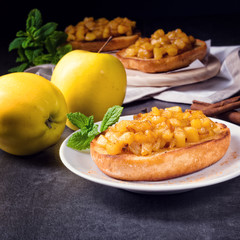 Apple fruit spread with cinnamon and fruit pieces