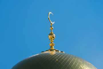 Fototapeta na wymiar Moscow Cathedral mosque — the main mosque of Moscow