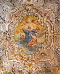 Fototapeta na wymiar Painting decorated ceiling of an ancient Christian church.