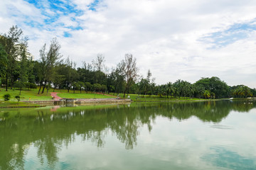 Permaisuri Lake Garden is one of the famous park in Cheras, there is a pathway for people to jogging and exercise and it just along the lake. It also known as Taman Tasik Permaisuri.