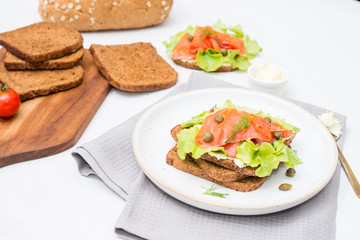 Sandwich smoked salmon