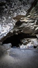 entrée d'une grotte