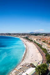 Papier Peint photo autocollant Nice Belle vue sur la plage par une journée ensoleillée. La France. Côte d& 39 Azur.