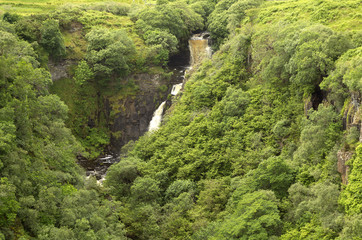 Fototapeta na wymiar Waterfall in Socotland. Skye Island