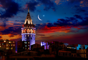 Naklejka premium Galata Tower at night