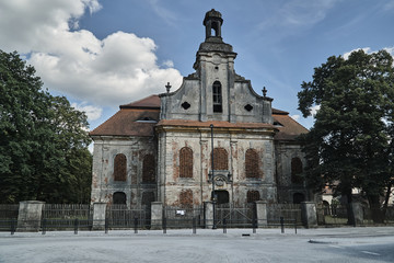 Fototapeta na wymiar Ruins of the abandoned evangelical church in Goszcz in Poland.