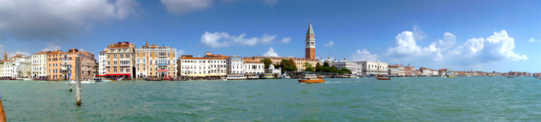 Fototapeta na wymiar Panorama Venedig