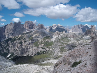 Fototapeta na wymiar Mountains view - Dolomites Italy