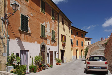 Fototapeta na wymiar Lari - mittelalterliche Stadt in der Toskana / Provinz Pisa