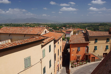 Obraz premium Lari - mittelalterliche Stadt in der Toskana / Provinz Pisa