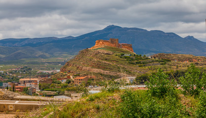 Fototapeta na wymiar Castillo y Monte Isasa (Arnedo)
