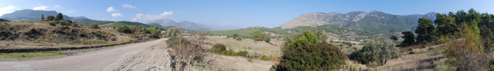 Fototapeta na wymiar Panorama Berge Türkei