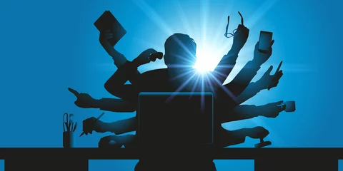 Poster Concept de l’homme d’affaires surbooké, avec un personnage hyperactif à plusieurs bras, qui tient plusieurs objets de bureau pour symboliser le surmenage. © pict rider