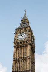 Fototapeta na wymiar Houses of Parliament and Big Ben in London, UK
