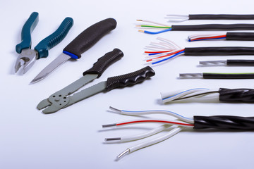 Кабели,провода электрические и инструмент для их монтажа