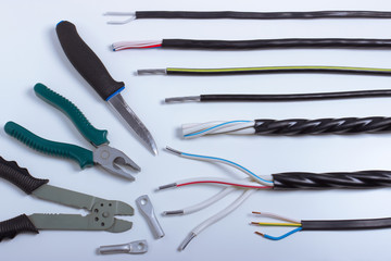 Кабели,провода электрические и инструмент для их монтажа