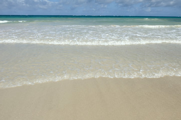 Emply beach and tropical ocean