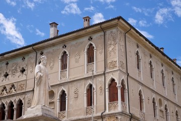 Fototapeta na wymiar Feltre, Belluno Italia particolari del centro storico medioevale - '900