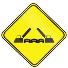 Opening bridge warning sign used in Uruguay
