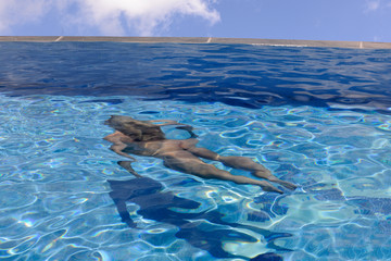 Tillie Swimming